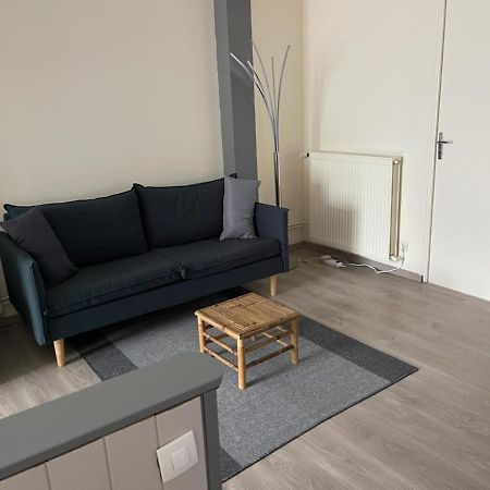 Apartament Chambre Simple Avec Wifi Châtellerault Zewnętrze zdjęcie