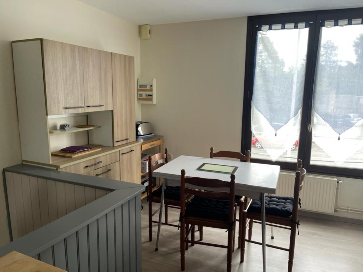 Apartament Chambre Simple Avec Wifi Châtellerault Zewnętrze zdjęcie