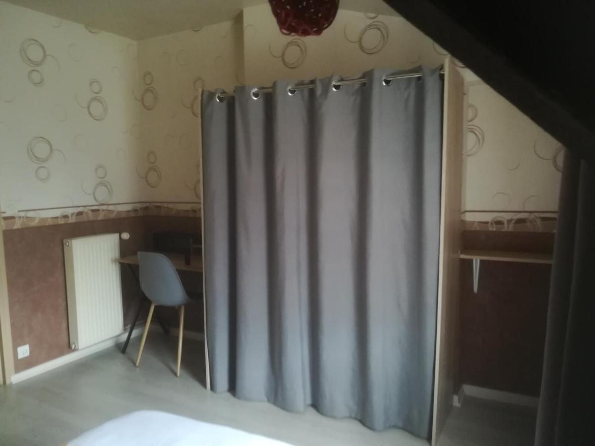 Apartament Chambre Simple Avec Wifi Châtellerault Zewnętrze zdjęcie